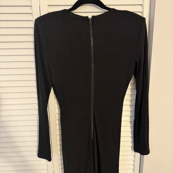 Alice + Olivia Kyra Deep V Neck Slinky Faux Wrap Long Dress - Picture 6 of 10